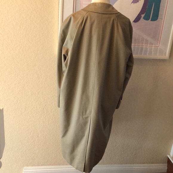 Vintage Burberry Men’s Trench Coat With Detachable Wool Lining - Picture 5 of 12